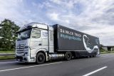 Mercedes GenH2 truck 1