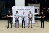 Servisni centrum Mercedes Benz Trucks a Bus na D1 02